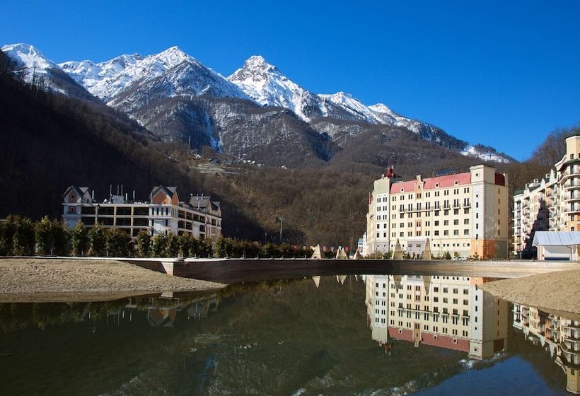 هتل Radisson  Rosa Khutor