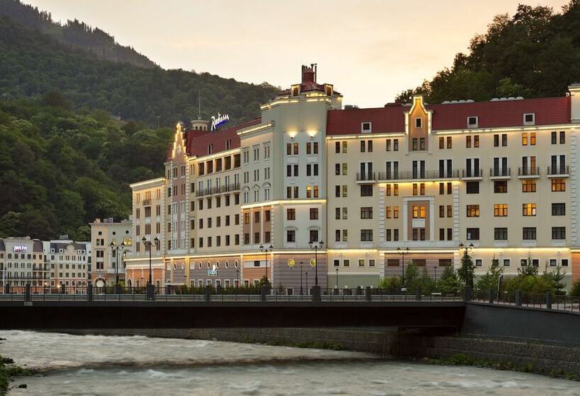 هتل Radisson  Rosa Khutor