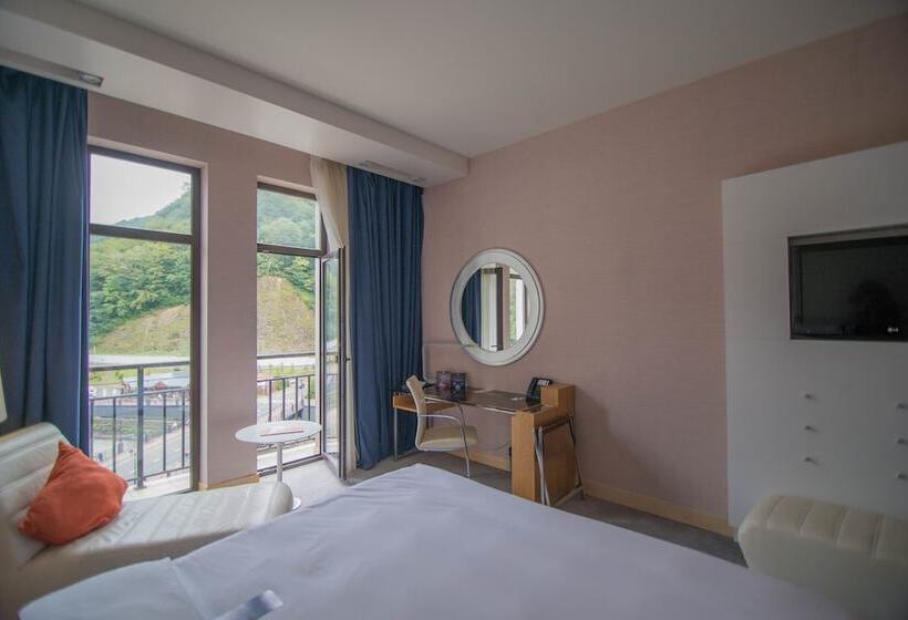 هتل Radisson  Rosa Khutor
