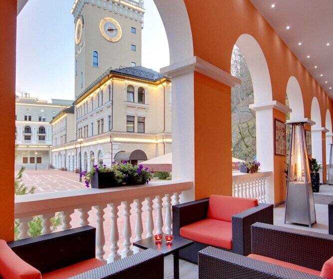 هتل Radisson  Rosa Khutor