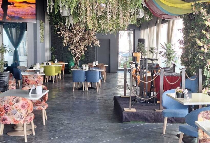 Ramee Grand Hotel And Spa