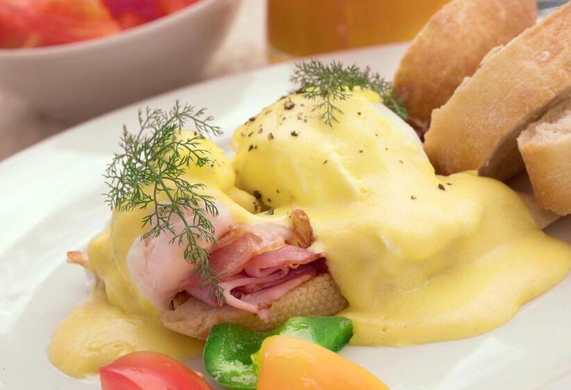 Retro Riverside Wellness Resort