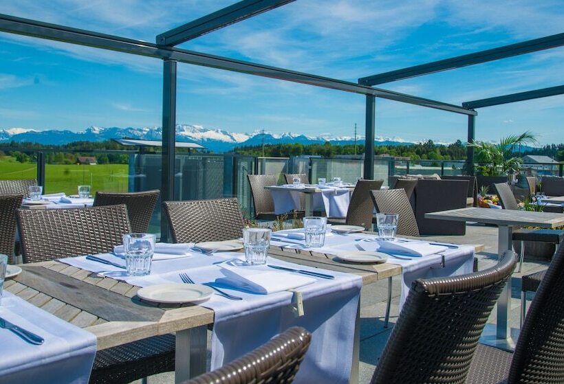 ホテル Swiss Star