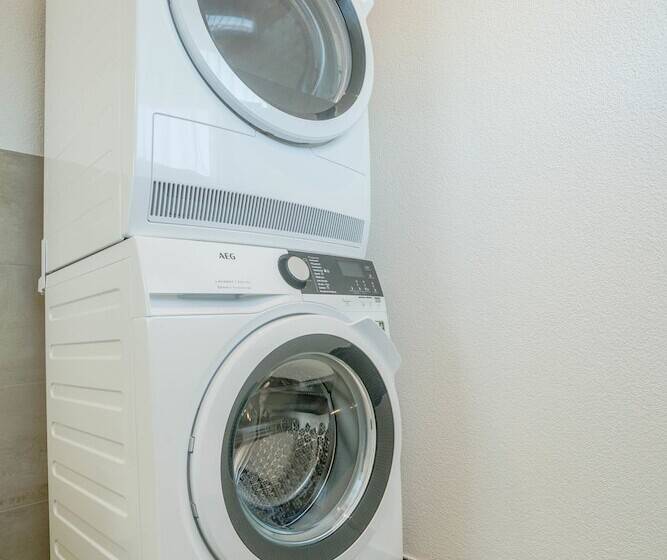 ホテル Swiss Star