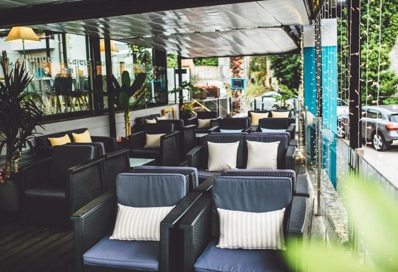 هتل Tinas De Pechon