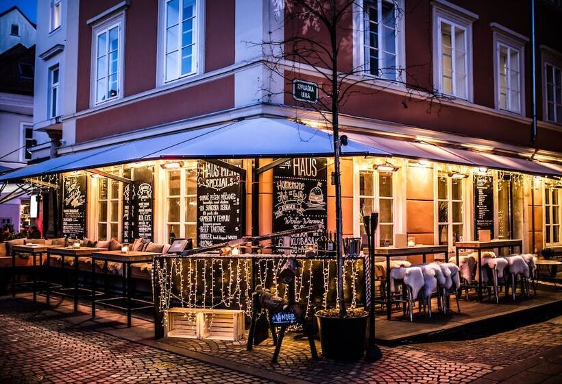 Vander Urbani Resort   A Member Of Design Hotels