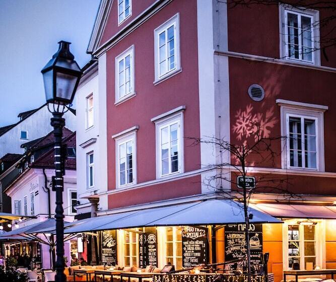 Vander Urbani Resort   A Member Of Design Hotels