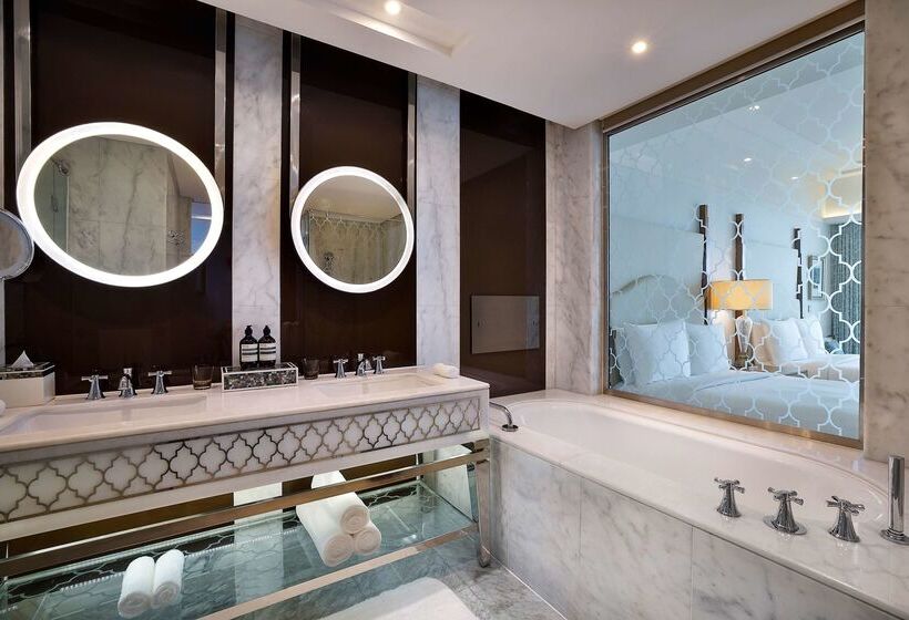 هتل Waldorf Astoria Dubai Palm Jumeirah