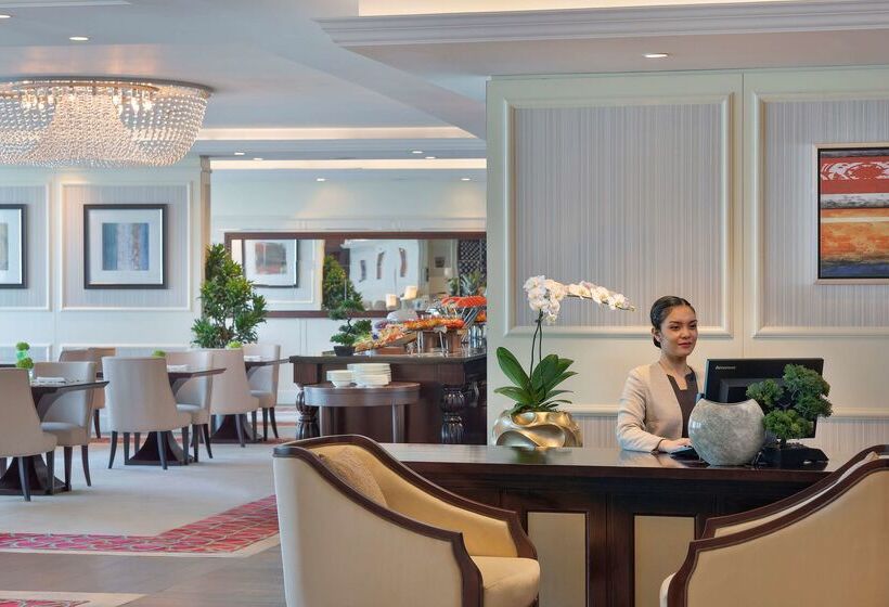 هتل Waldorf Astoria Dubai Palm Jumeirah