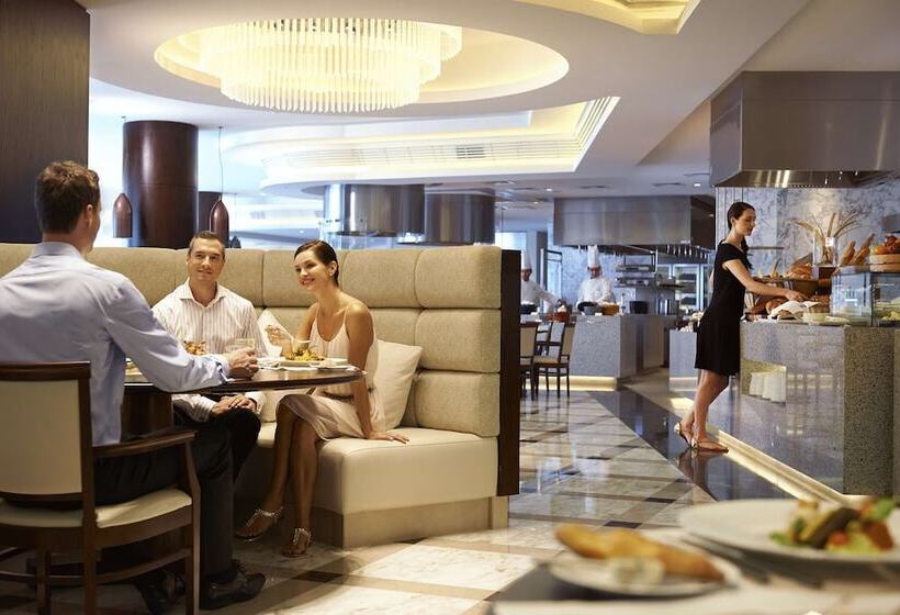 هتل Waldorf Astoria Dubai Palm Jumeirah