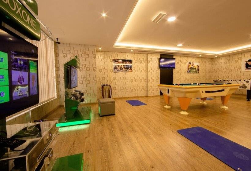 Ivory Grand Hotel Apartments