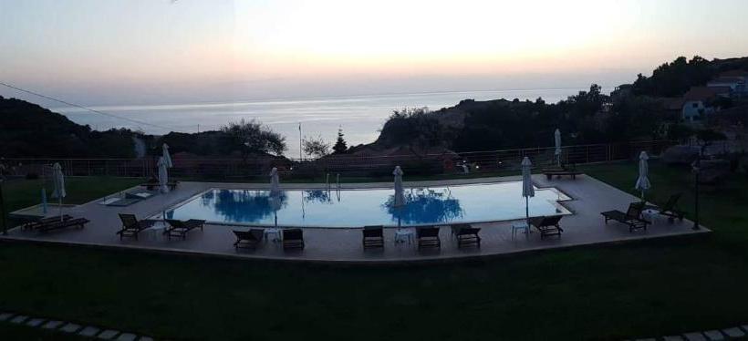 Molivos Sunset Apartments