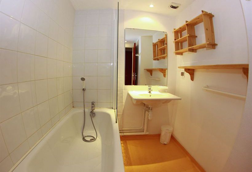 住所  Résidence Nemea Royal Milan