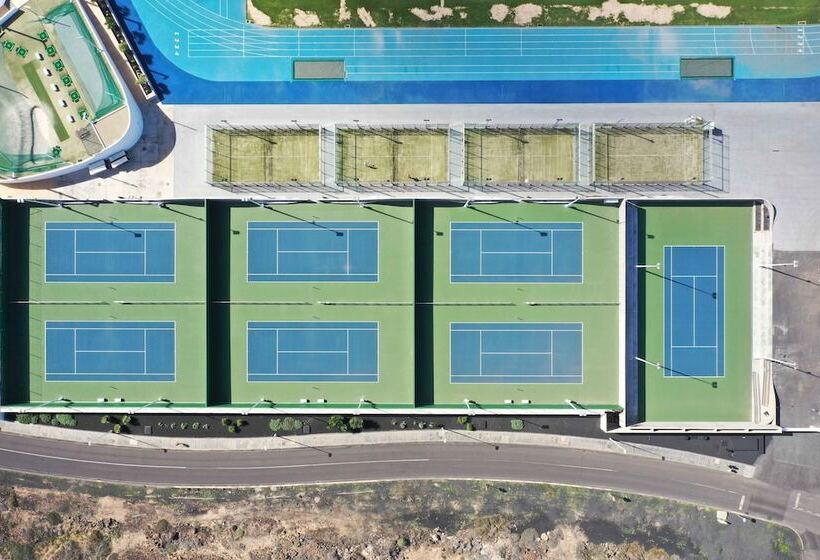 Курорт Club La Santa   All Sports Inclusive