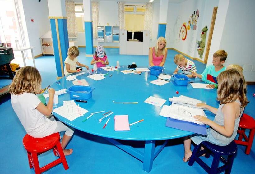 Курорт Club La Santa   All Sports Inclusive