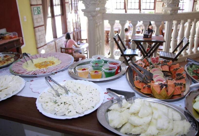 אתר נופש Pousada Al Castello Di Giulietta E Romeo