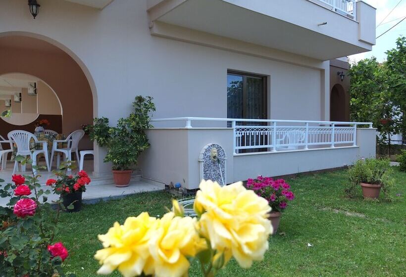 Toula S Apartments