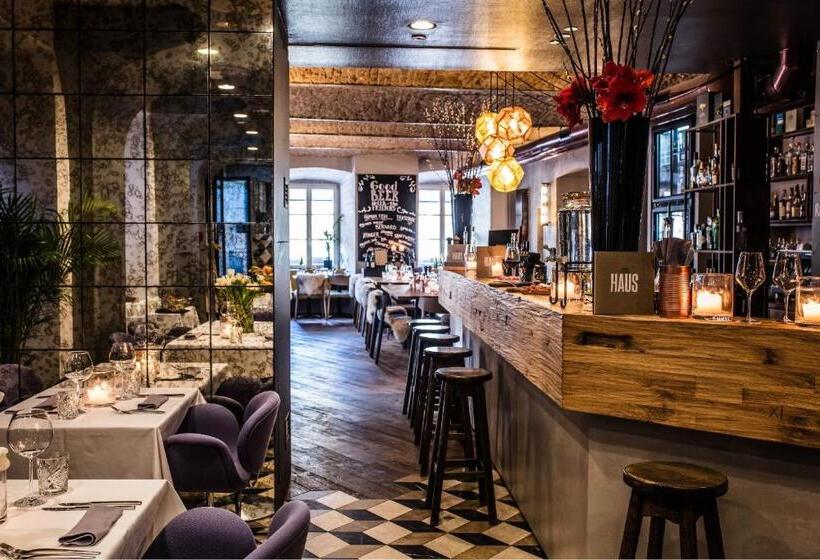 Vander Urbani Resort   A Member Of Design Hotels