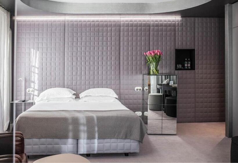 Vander Urbani Resort   A Member Of Design Hotels