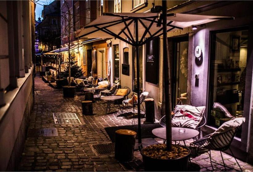 Vander Urbani Resort   A Member Of Design Hotels