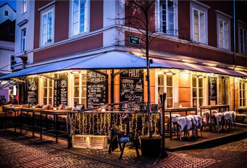 Vander Urbani Resort   A Member Of Design Hotels