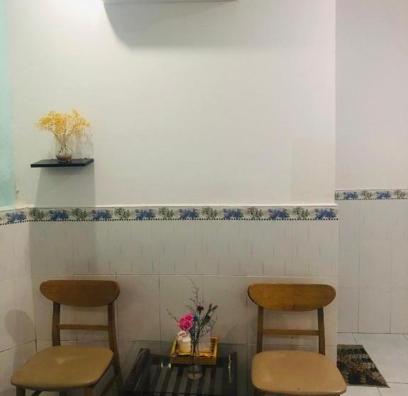 تختخواب و صبحانه Motel Khanh Nhi