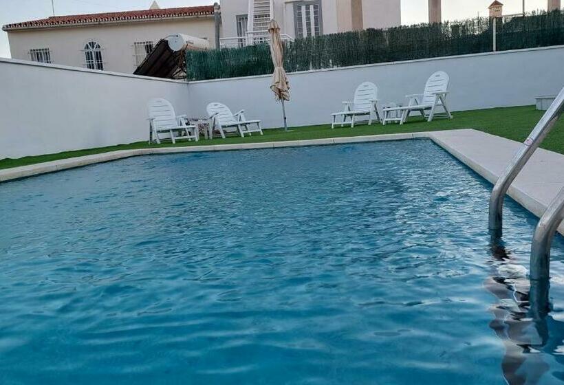 مبيت وإفطار Villa Bonita