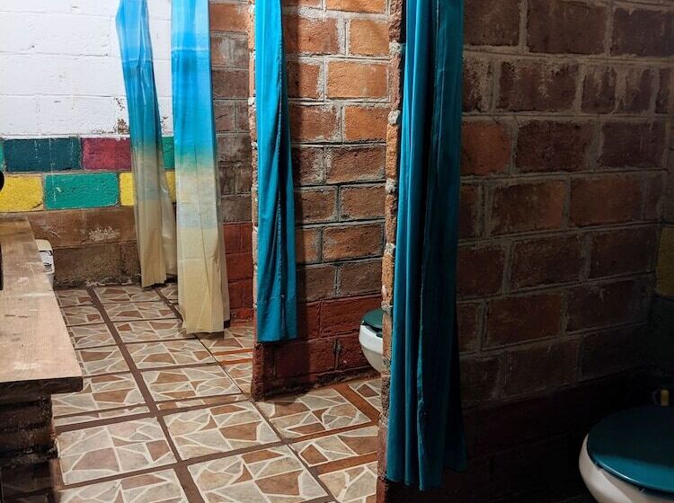 هتل Cabañas Campamento Tlatempa   Hostel