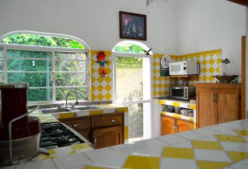 هتل Casa Holistica Sol