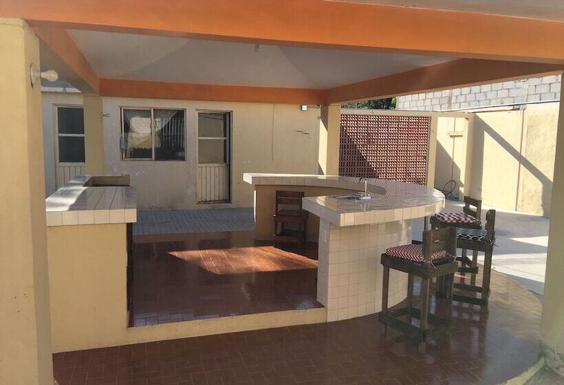 호텔 Hacienda De Nomadas   Hostel