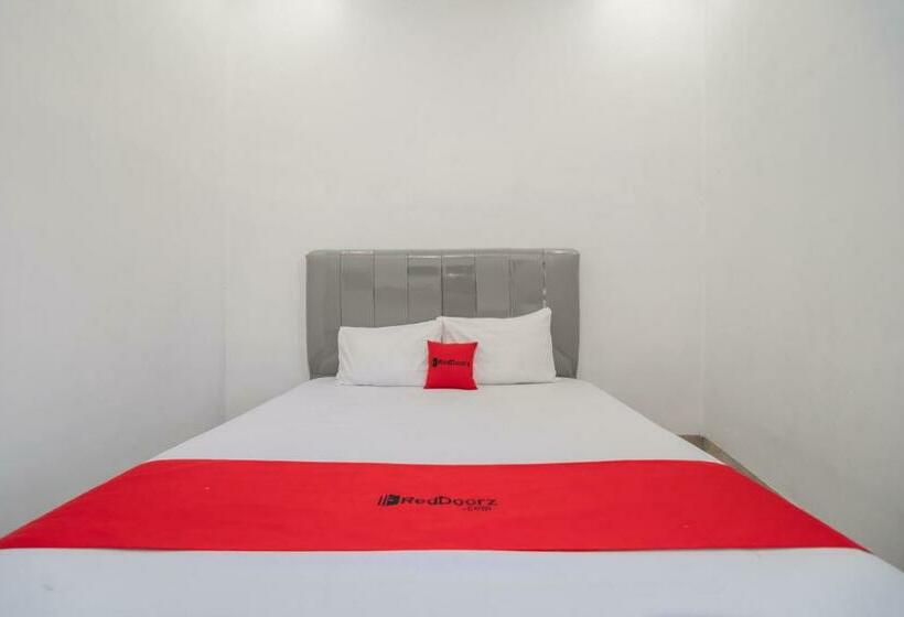 בית מלון כפרי Reddoorz Near Tugu Coklat Pesawaran Lampung