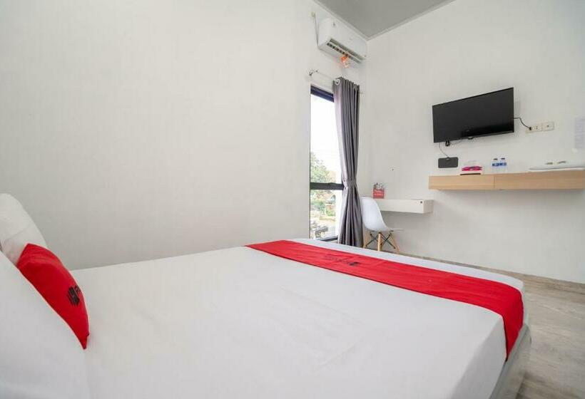 فندق Reddoorz Near Tugu Coklat Pesawaran Lampung
