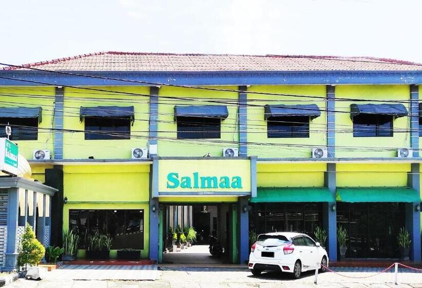 בית מלון כפרי Salma Syariah Mitra Reddoorz Near Terminal Baru Kediri