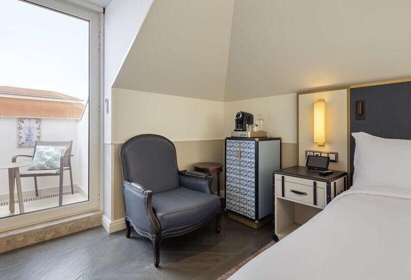 هتل The Emerald House Lisbon, Curio Collection By Hilton