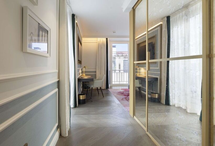 هتل The Emerald House Lisbon, Curio Collection By Hilton