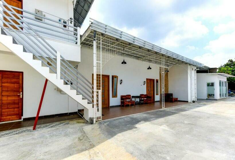 בית מלון כפרי Top Jaya Redpartner