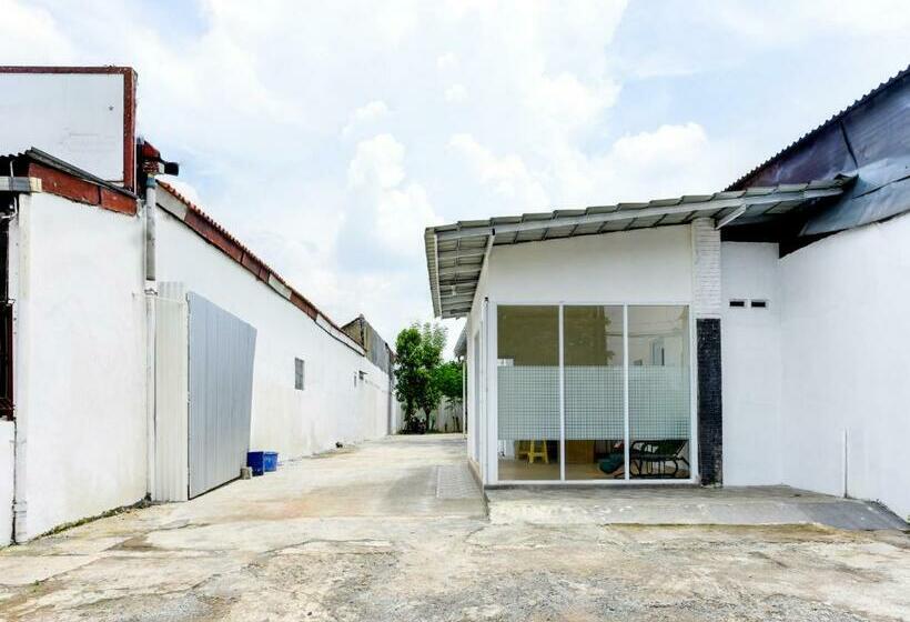 בית מלון כפרי Top Jaya Redpartner