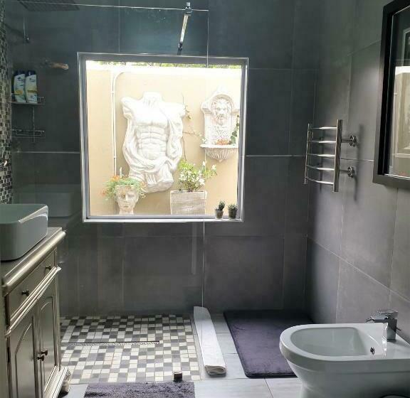 פנסיון Rudys Guesthouse