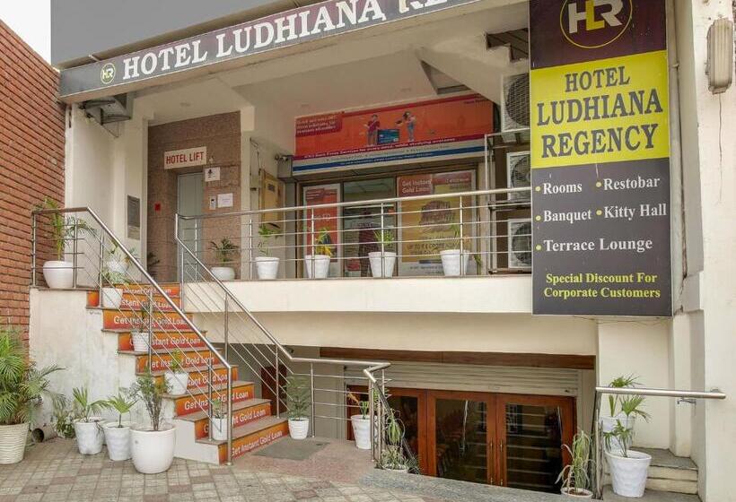 ホテル Ludhiana Regency