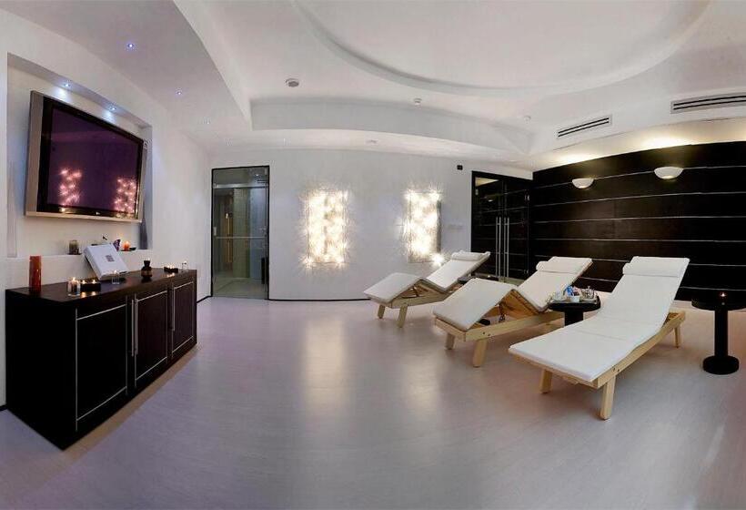 Ahr Baja Hotel & Spa Cannigione