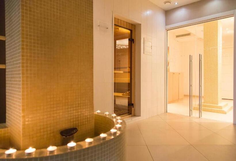 Ahr Baja Hotel & Spa Cannigione