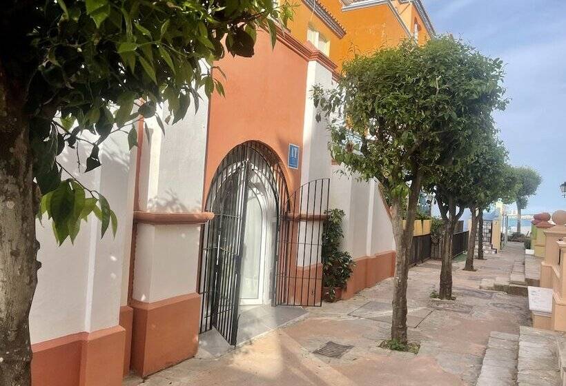 Apartamentos Puerto Sherry
