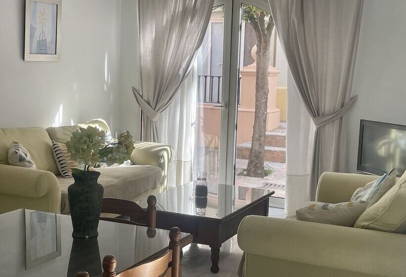 Apartamentos Puerto Sherry