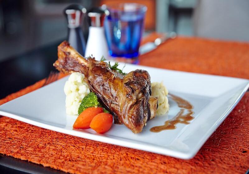 בית מלון כפרי Amari Buriram United