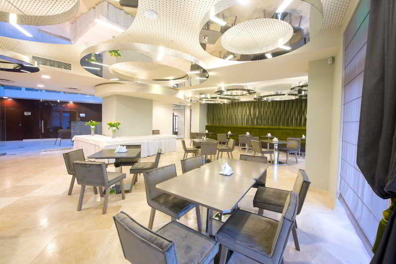 هتل Mana Suites & Sea