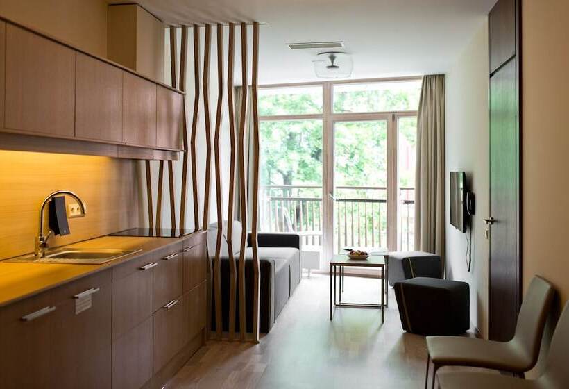 هتل Mana Suites & Sea