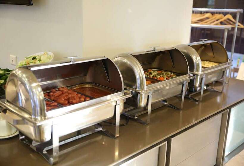 هتل Mana Suites & Sea