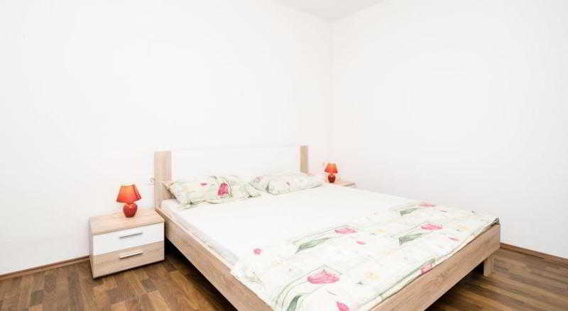 酒店 Apartments Bozovic