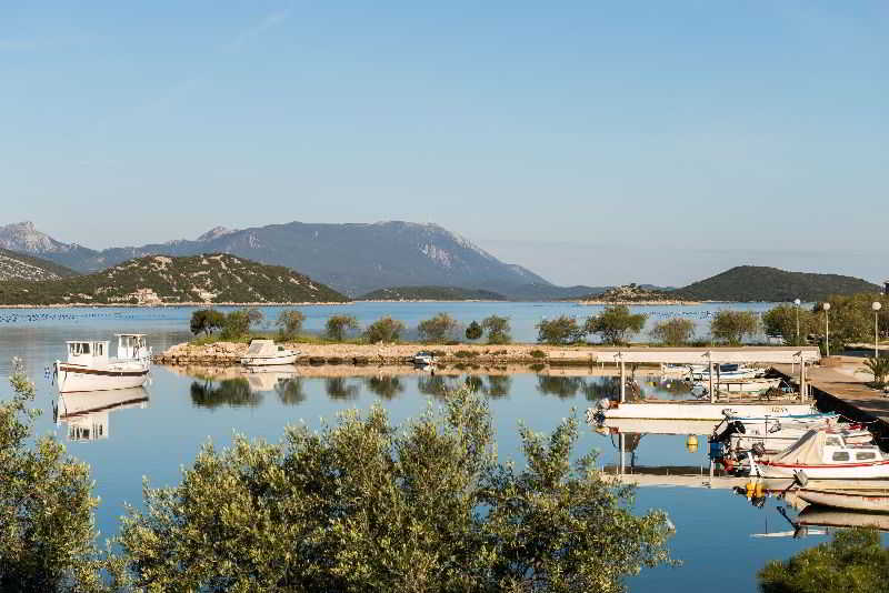 酒店 Apartments Bozovic