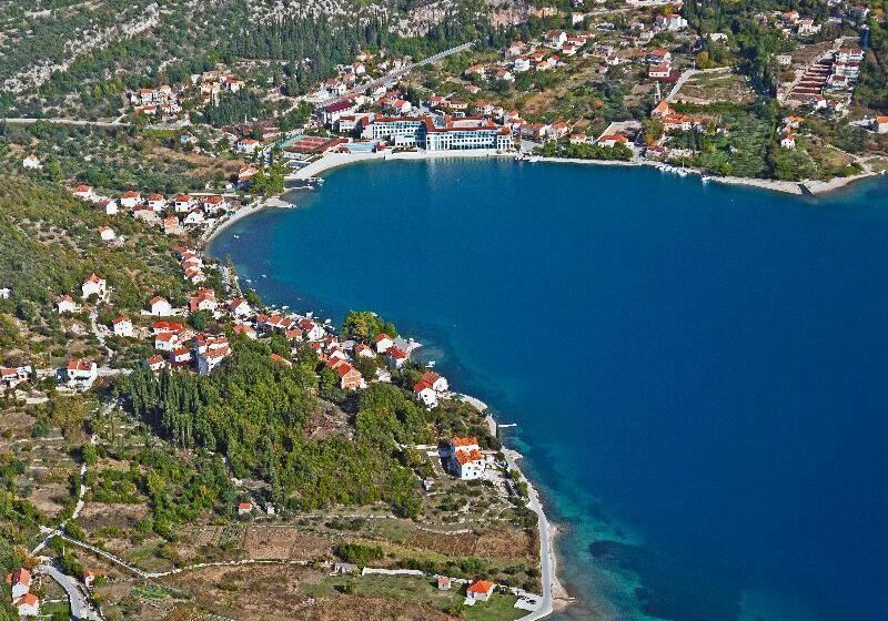 Отель Apartments Villa Riva